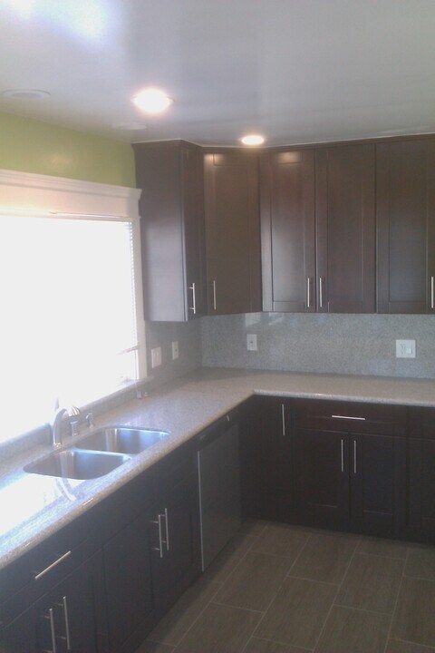 917 Grand Ave in South San Francisco, CA - Foto de edificio