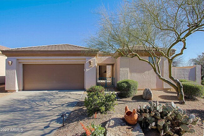 7051 E Sleepy Owl Way in Scottsdale, AZ - Foto de edificio - Building Photo