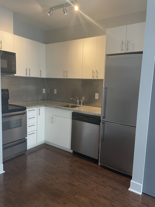 The Berkeley in Vancouver, BC - Building Photo - Building Photo