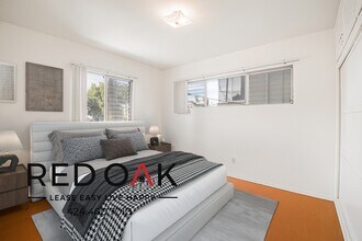 436 Normandie Pl in Los Angeles, CA - Foto de edificio - Building Photo