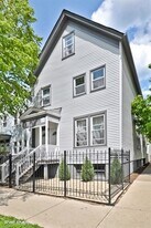 1701 N Maplewood Ave in Chicago, IL - Building Photo