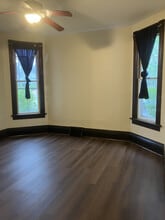 901 N 14th St, Unit Lower in Manitowoc, WI - Building Photo - Building Photo