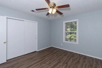 2221 17th Ave in Columbus, GA - Foto de edificio - Building Photo