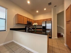 9165 SW 36th Mnr in Miramar, FL - Building Photo - Building Photo