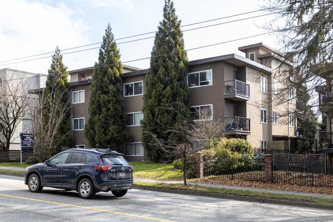 Garden Villa in Vancouver, BC - Building Photo