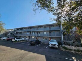 7700 Porcher Dr in Myrtle Beach, SC - Building Photo