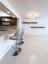 2780 NE 183rd St in Aventura, FL - Foto de edificio - Building Photo