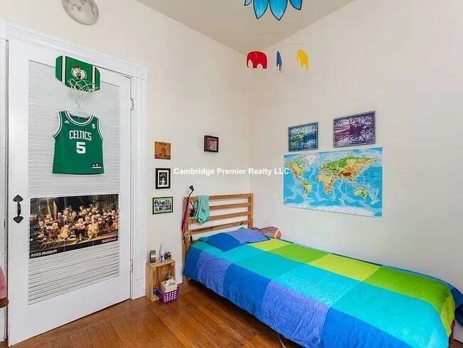 111 Belmont St, Unit 1l in Somerville, MA - Foto de edificio - Building Photo