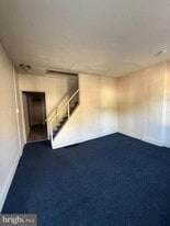 427 E Oak St in Norristown, PA - Building Photo