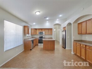 4012 S 56th Ave in Phoenix, AZ - Building Photo - Building Photo