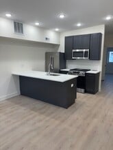 520 N Haddon Ave in Haddonfield, NJ - Foto de edificio - Building Photo