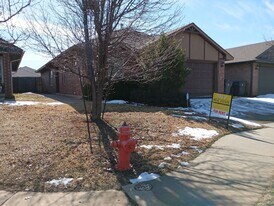 2432 NW 197th St in Edmond, OK - Building Photo