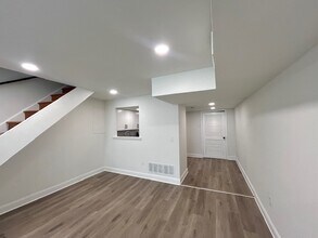 529 S 17th St, Unit B in Philadelphia, PA - Building Photo - Building Photo
