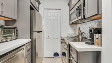 2907 NE 8th Terrace in Wilton Manors, FL - Foto de edificio - Building Photo