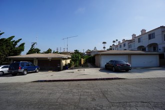 1625 E Palm Ave in El Segundo, CA - Building Photo - Building Photo