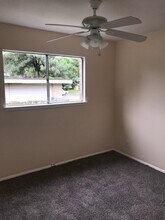 5643 Sir Gareth Dr in San Antonio, TX - Building Photo - Building Photo