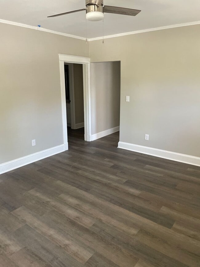 2327 Greenway Ave NW in Winston-Salem, NC - Building Photo - Building Photo