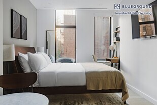 88 East End Ave in New York, NY - Building Photo