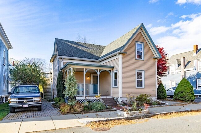property at 11 Ocean St