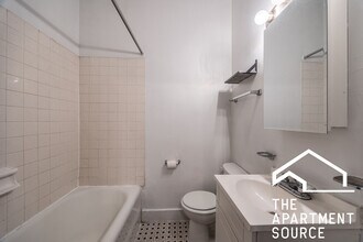948 W Cuyler Ave in Chicago, IL - Building Photo - Building Photo