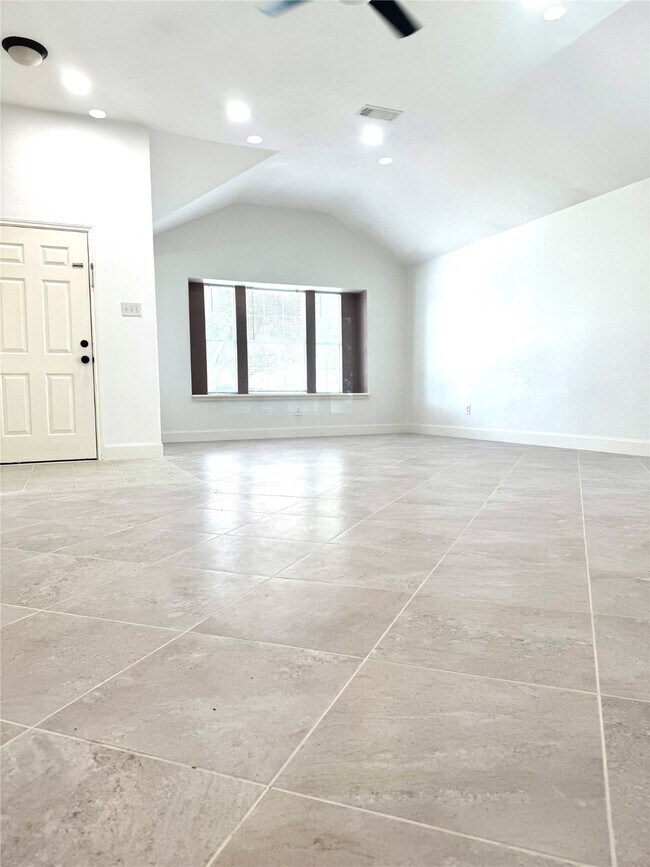 12846 Sai Baba Dr in Houston, TX - Building Photo - Building Photo