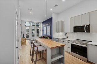 Chamberlain House in Nashville, TN - Building Photo