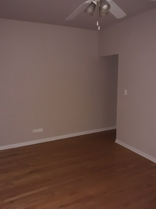 6345 N Magnolia Ave, Unit 3j in Chicago, IL - Foto de edificio - Building Photo
