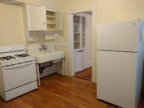880 Massachusetts Ave, Unit 08 in Cambridge, MA - Building Photo - Building Photo