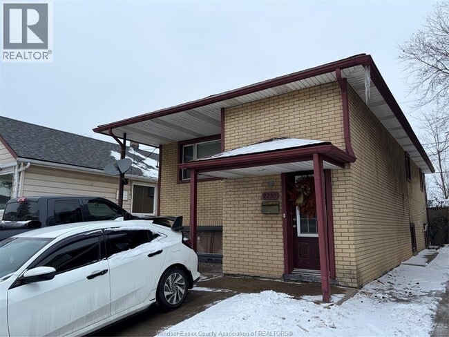 property at 2250 Howard Ave