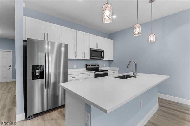 property at 1601 E 7th St