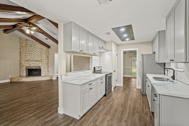 property at 13755 Drakewood Dr