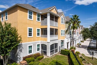 Hamptons At Metrowest in Orlando, FL - Foto de edificio - Building Photo