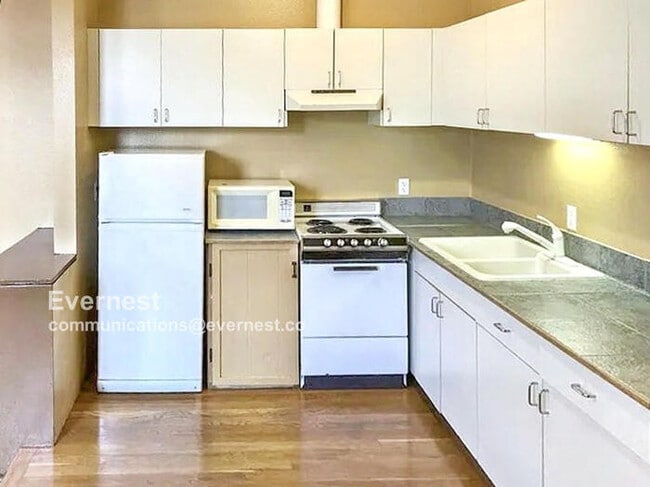 2538 Kensing Ct in Denver, CO - Building Photo - Building Photo