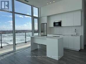 15 Skyridge Dr in Brampton, ON - Building Photo - Building Photo