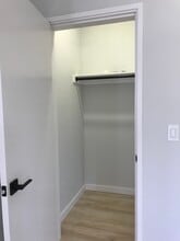 19609 SE Chitwood Rd, Unit #2 in Damascus, OR - Building Photo - Building Photo