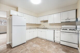 BRAM Apartments in Wyoming, MI - Building Photo