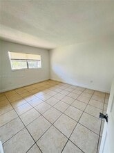 8601 SW 94th St, Unit 204W in Miami, FL - Foto de edificio - Building Photo