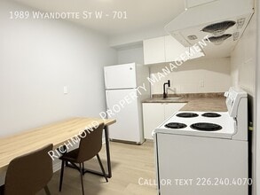 1989 Wyandotte St W in Windsor, ON - Building Photo - Building Photo