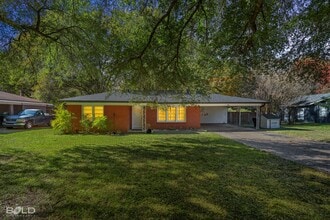 8920 Acacia Ln in Shreveport, LA - Building Photo - Building Photo