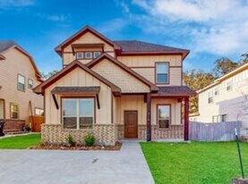 311 Fairway Dr in Bryan, TX - Building Photo