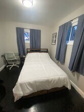 905 N Moline St in Aurora, CO - Foto de edificio - Building Photo