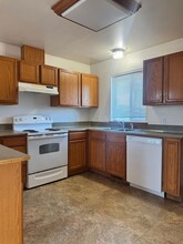 1708 S 11th Ave in Yakima, WA - Building Photo - Building Photo
