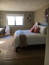 Hilltop Terrace Apartments!!! Amazing rental! in West Haven, CT - Building Photo - Building Photo