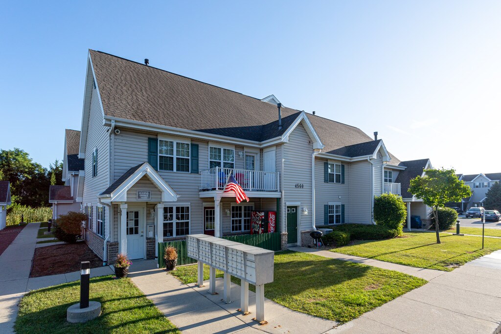 Buckhorn Station Apartment Homes Cudahy, WI Apartments