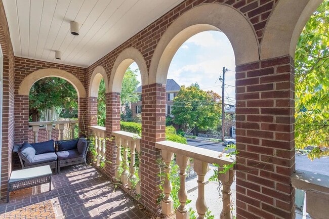 4611 Charleston Terrace NW in Washington, DC - Building Photo - Building Photo