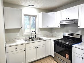 290 W South Airport Rd in Traverse City, MI - Building Photo - Building Photo