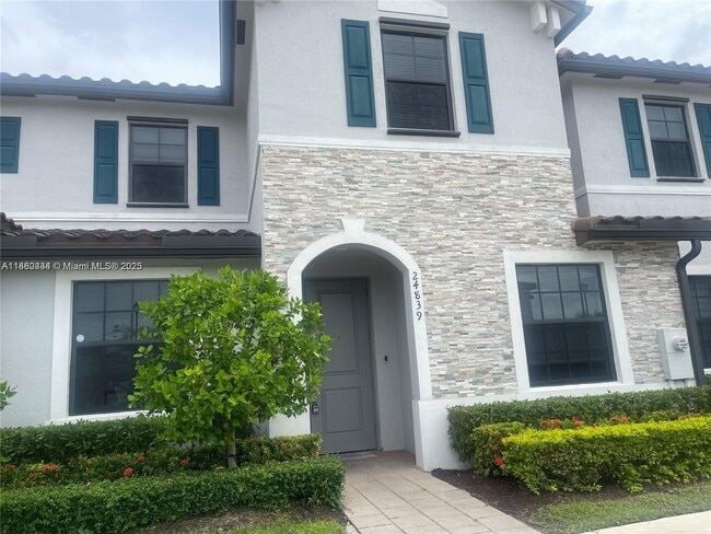 24839 SW 113th Pl in Princeton, FL - Building Photo - Building Photo