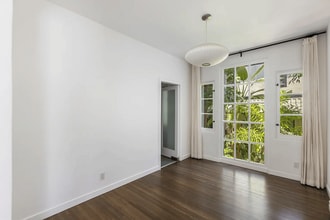 8491 Fountain Ave in West Hollywood, CA - Building Photo - Building Photo
