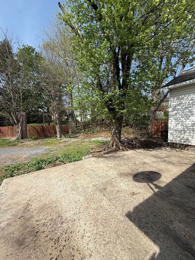 469 Lincoln Way W in Chambersburg, PA - Building Photo - Building Photo