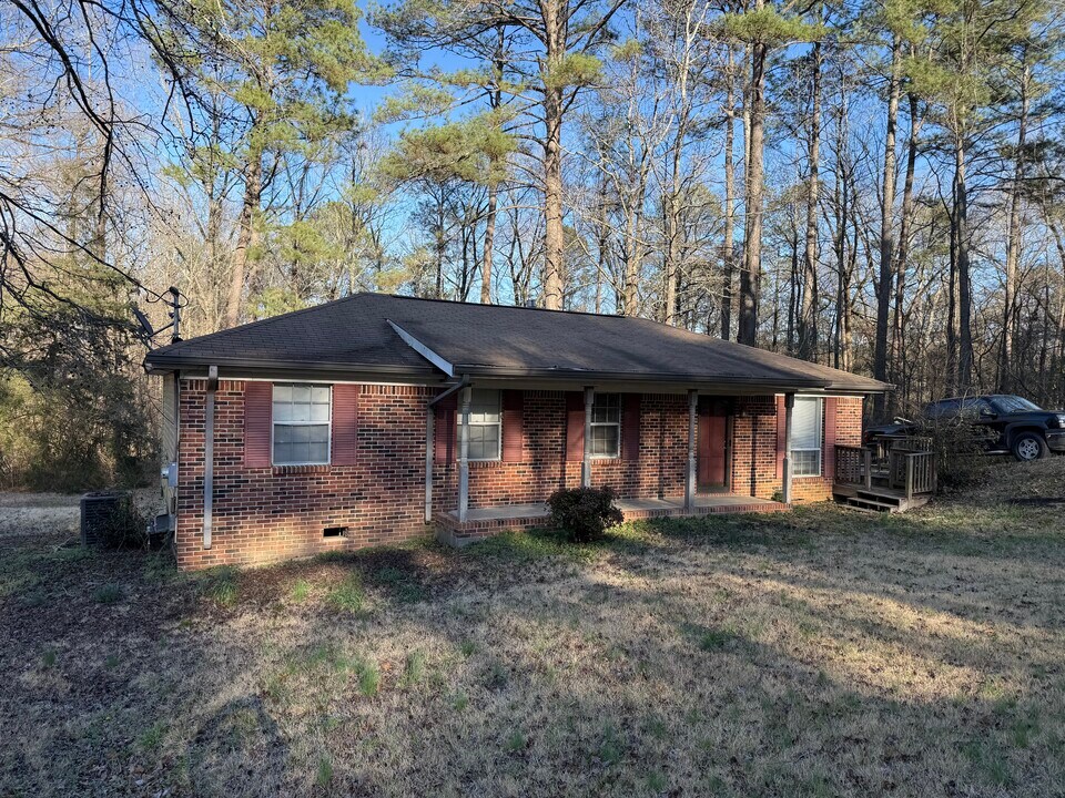 1209 Cherokee Rd in Jasper, AL - Building Photo